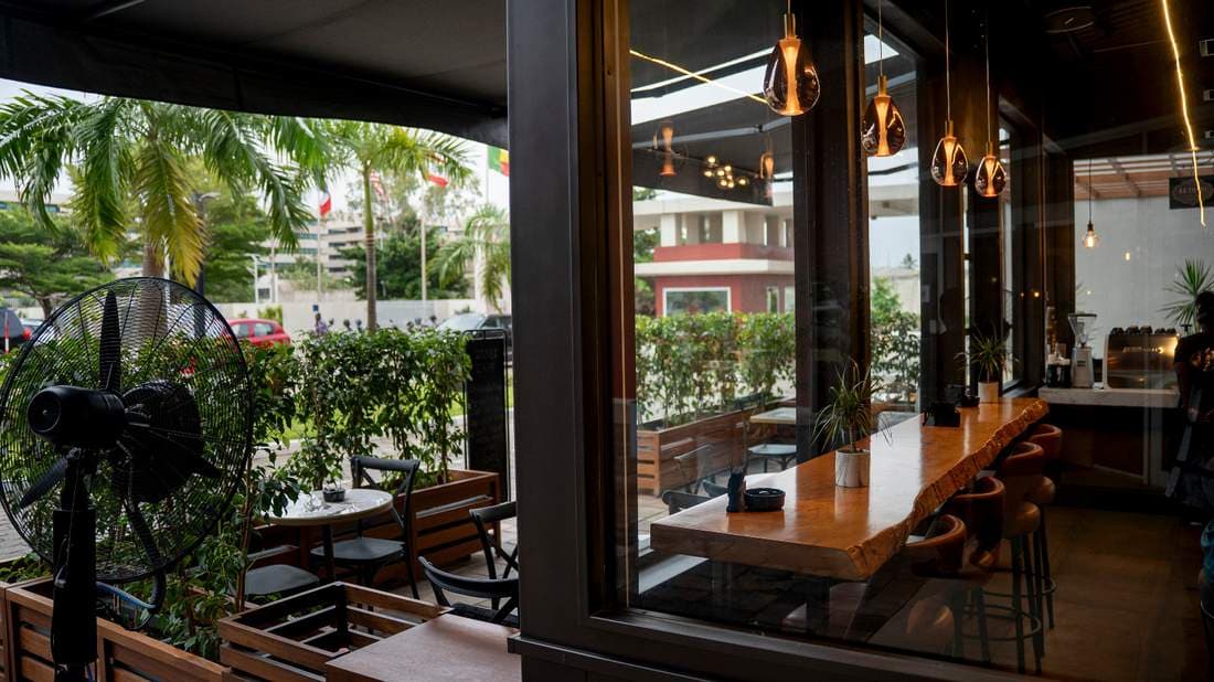 Terrasse et bar de Djabi Café